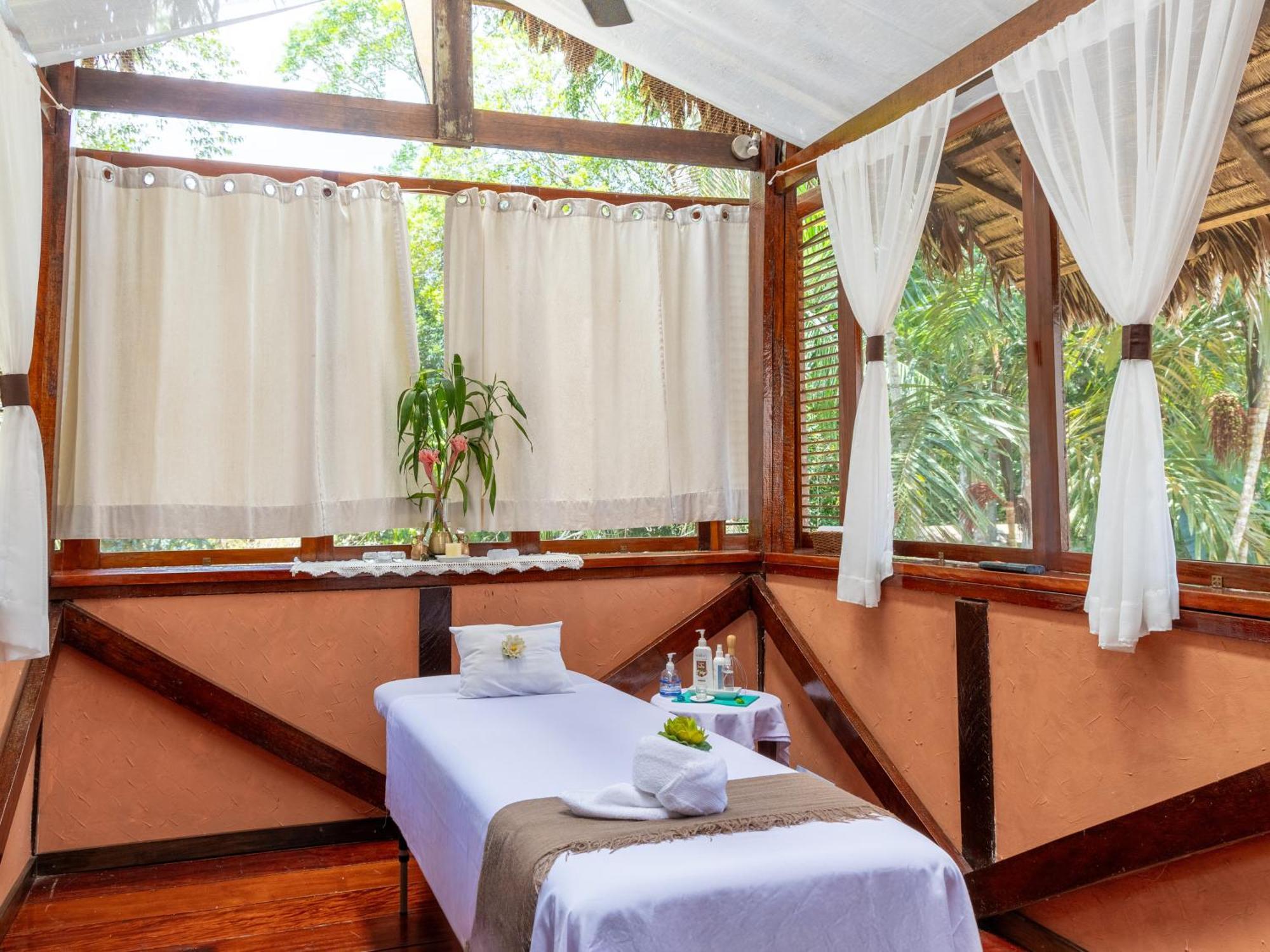 Refugio Amazonas Lodge Tambopata Exterior photo
